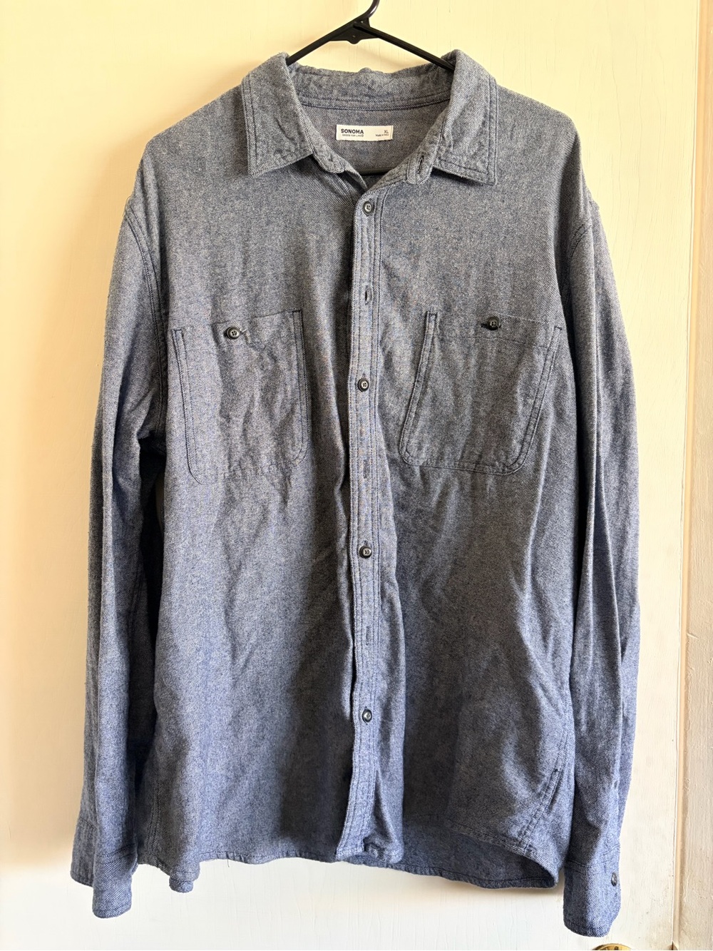 SONOMA Men's Long-Sleeve Button-Up Shirt in Heather Blue/Gray